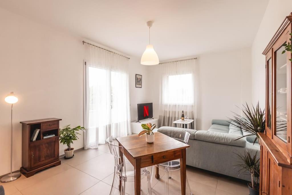 Casa Primo Maggio Villa Cerasolo Buitenkant foto